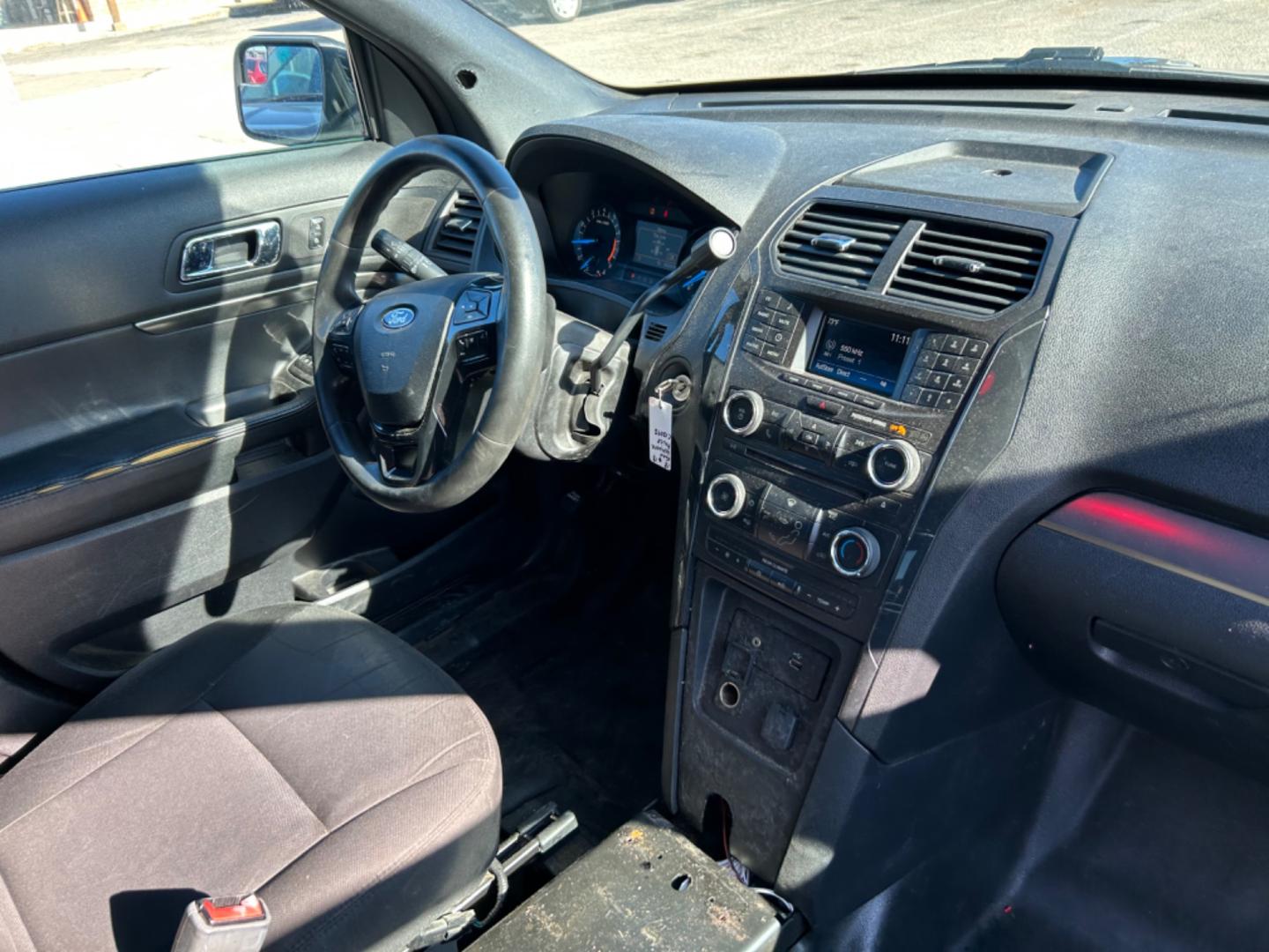 2018 Black Ford Explorer Police 4WD (1FM5K8AR2JG) with an 3.7L V6 DOHC 24V engine, 6A transmission, located at 1687 Business 35 S, New Braunfels, TX, 78130, (830) 625-7159, 29.655487, -98.051491 - Photo#10